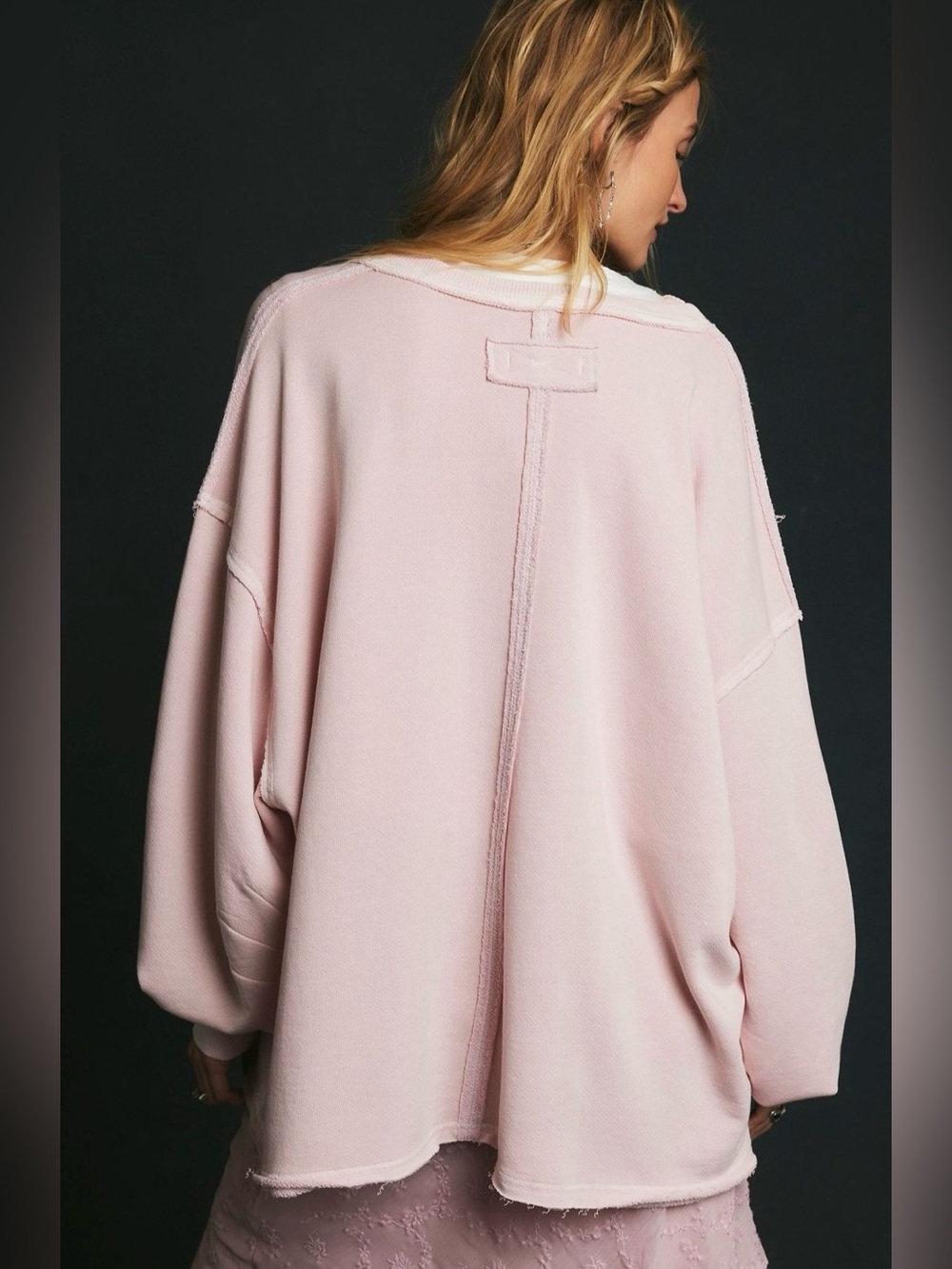 NWT FREE PEOPLE WE THE FREE VENICE V NECK SWEATSHIRT LILAC BLOOM - Picture 2 of 5